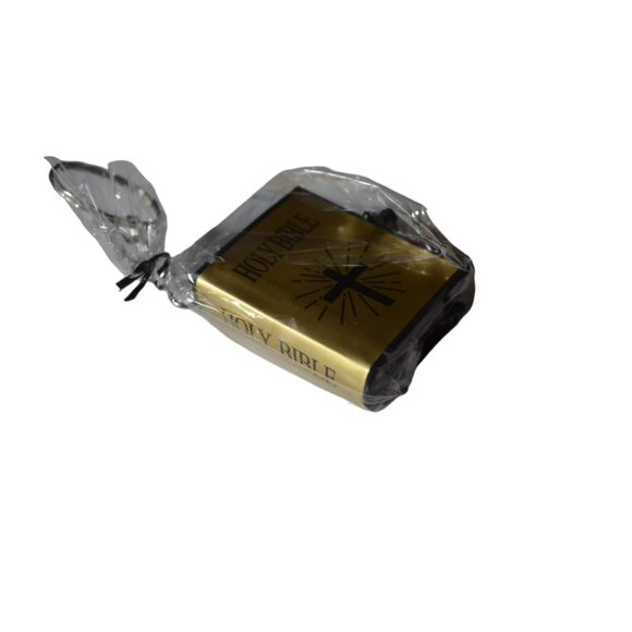 Key Chain Miniature Book Holy Bible with Text Readable Golden 1.75x1.25x0.25' - Picture 7 of 10